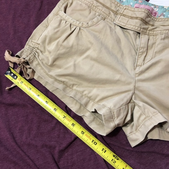 {Duck head} khaki shorts with ruched tied sides - Picture 6 of 6